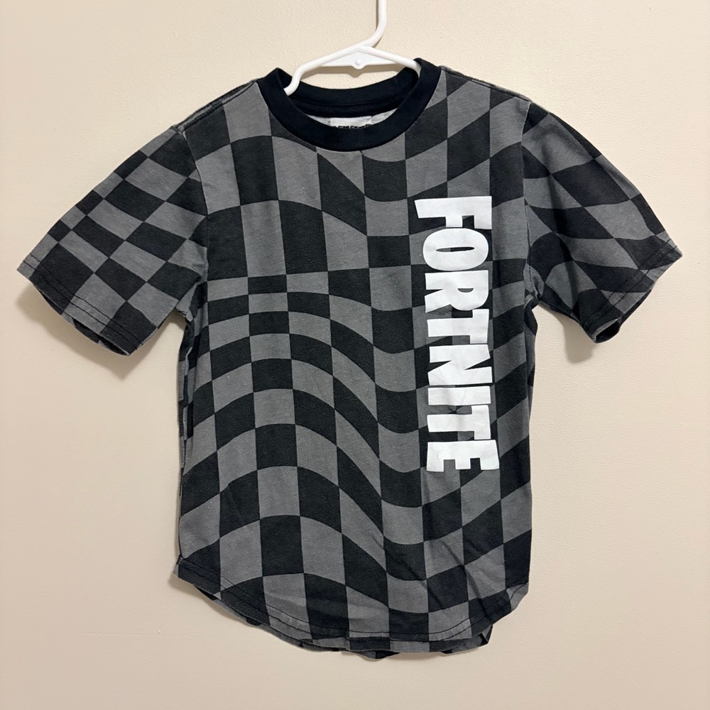 Fortnite Black and Gray Checkered T-Shirt Youth Boys 8